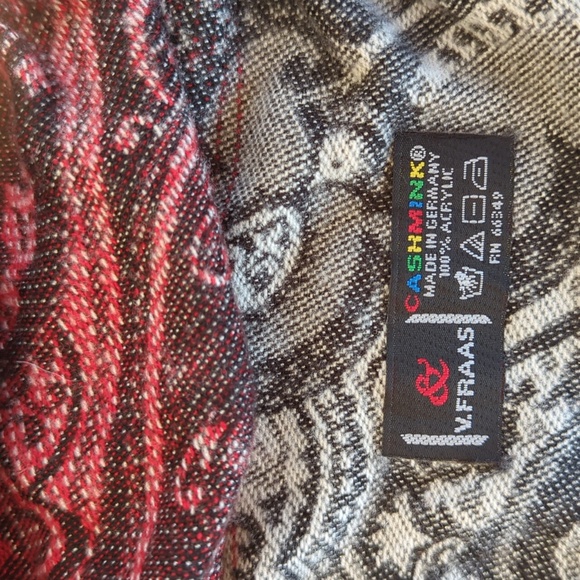 V. Fraas Cashmink Paisley Fringe Scarf Red Black - Picture 2 of 16